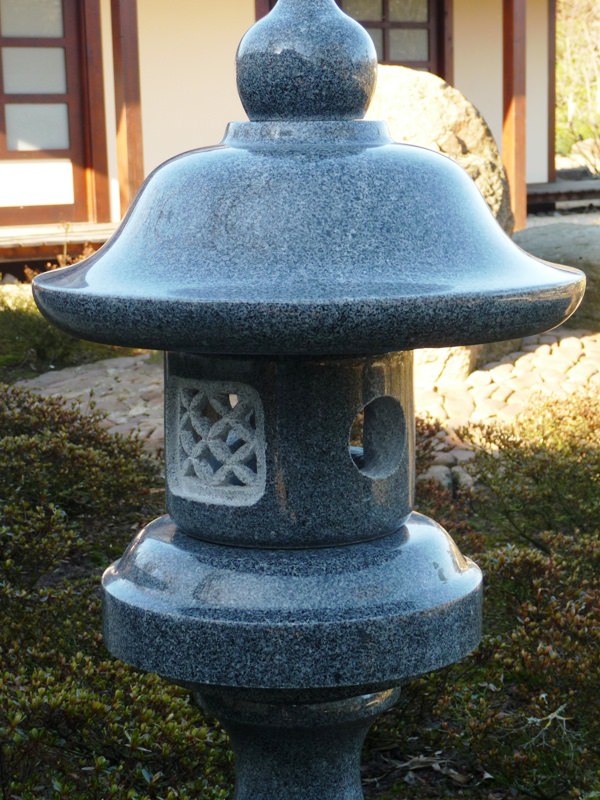 Tachi-gata Laterne